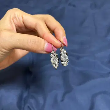 [새상품급] AGATHA 비즈 귀걸이 실버 구매 후 24시간 이내 발송