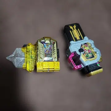 하이퍼 무테키 맥시멈 마이티x 가샤트 가면라이더 이그제이드