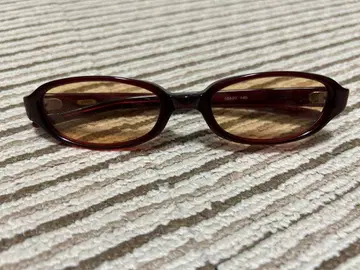 거의 미사용 999.9 E-09 포나인즈 안경 케이스 포함