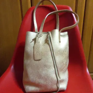 필로 천연 가죽 핸드백 골드색