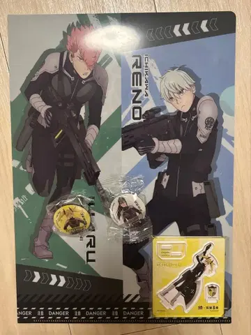 괴수 8호 클리어 파일, 아크릴 스탠드, 배지