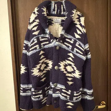 CALI SURF 나보 패턴 플리스 자켓 L 사이즈