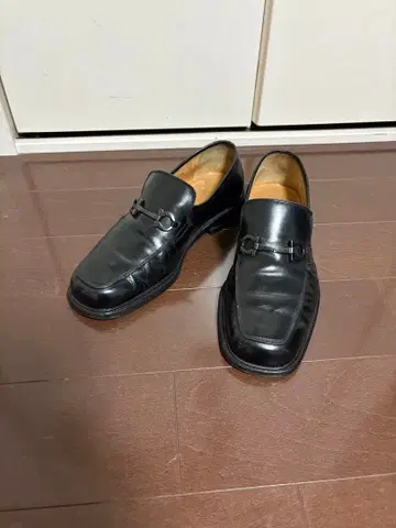 페라가모 Ferragamo 로퍼 블랙 가죽 신발