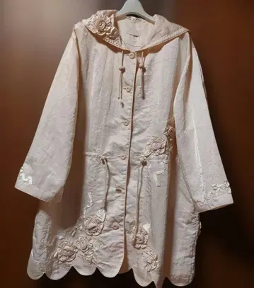 벨 파치 후드 부착 코트