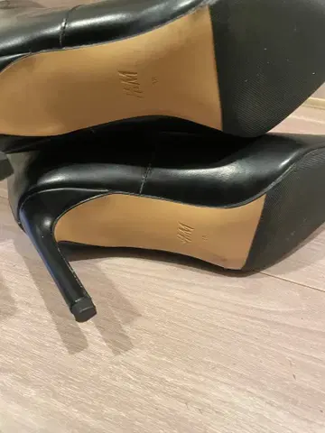 블랙 가죽 스틸레토 부츠 H&M