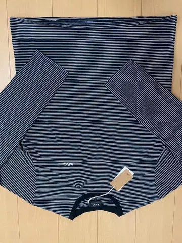 새상품급 APC 네이비/화이트 스트라이프 L