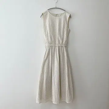 [새상품급] KBF 아이렛 레이스 원피스 도어즈 어반 리서치 쉽스