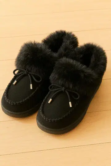 퍼 달린 블랙 어그 부츠