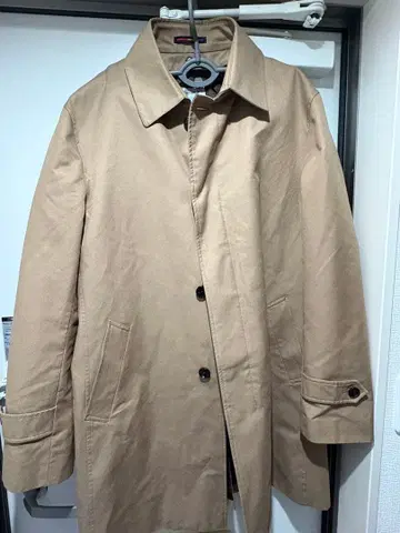 베이지 트렌치코트 퀼팅 안감