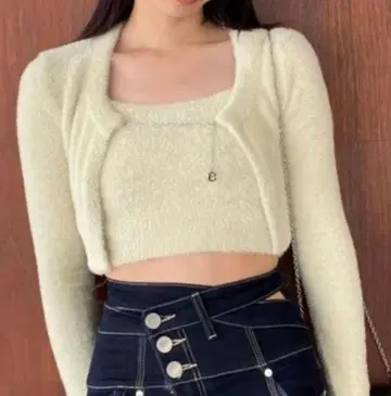 새상품 EMODA 샤기 컴팩트 트윈 니트 아이보리