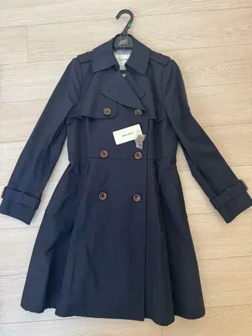 [미사용 새상품 택 포함] 레 파세 트렌치코트 네이비 38