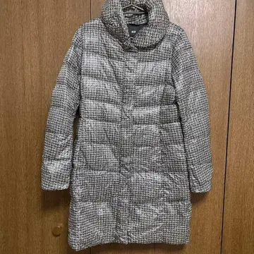 #유니클로 울트라 라이트 다운 코트 L 사이즈