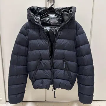 타트라스 다운 자켓 네이비