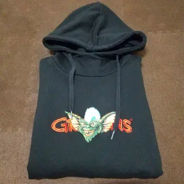 그라니프 그렘린 자수 후드티