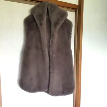 후드 부착 그레이 볼륨 퍼 베스트 38M 새상품급 초특가