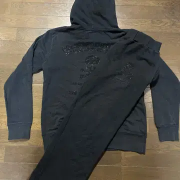 THE STOOGE & CO. 큐빅 자수 스컬 디자인 셋업