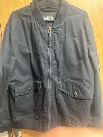 네이비 봄버 자켓 지퍼 포함