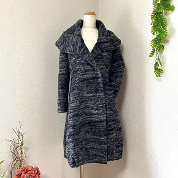 [ 새상품급 ] 월드 모헤어 울 혼방 A라인 코트 블랙 빅 컬러 M