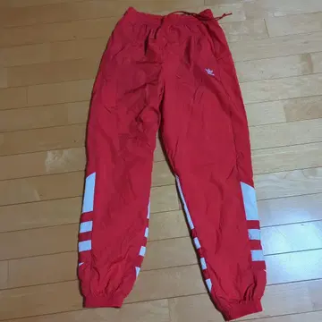 adidas 3 스트라이프 레드 팬츠