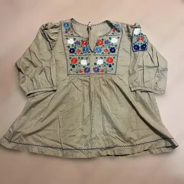 허그아워 마사키 씨 베이지 자수 셔츠