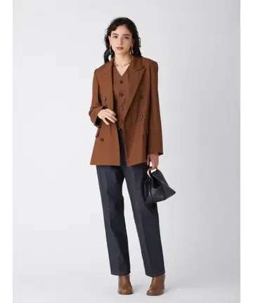 미라 오웬 센터 컷 테이퍼드 데님 팬츠