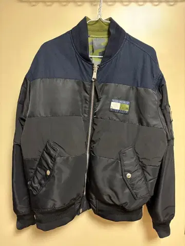 TOMY HILFIGER 리버서블 봄버 자켓