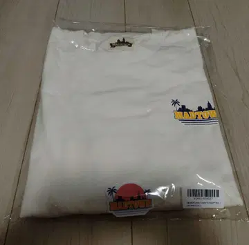[ 스티커 포함 ] L 사이즈 MAD TOWN 'SUNSET' TEE