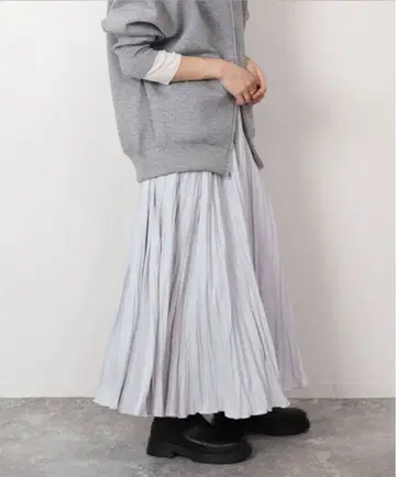 슬로브 이에나 타프타 와셔 플리츠 스커트