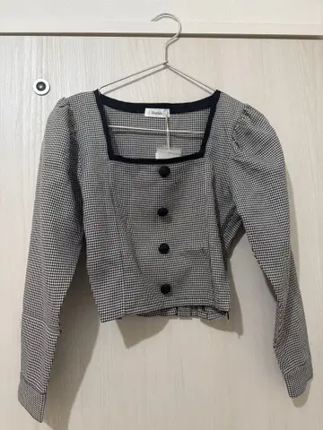 다리치 체크 파이핑 상의 택 포함 새상품