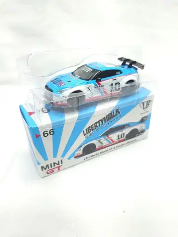 MINI GT LIBERTYWALK NISSANGT-R