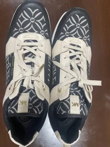 MICHAEL KORS 패턴 스니커즈