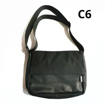 C6 메신저 백 블랙 심플 경량 숄더 모바일 수납