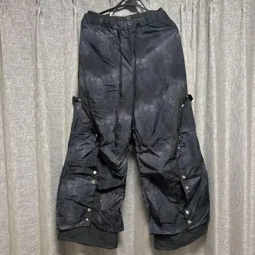 GRANCY 버튼 레이어드 디자인 나일론 팬츠 M 블랙 그랑시