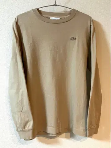 [새상품급] LACOSTE 베이지 롱 슬리브 T셔츠