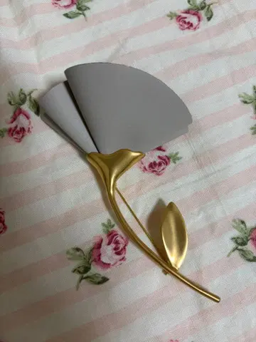 [ 새상품급 ] 셀플라워 브로치