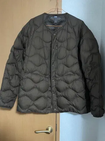 유니클로 White Mountaineering 울트라 라이트 다운