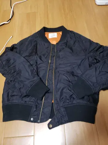 블랙 MA-1 플라이트 자켓