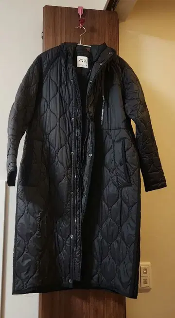 ZARA 자라 블랙 퀼팅 롱 코트