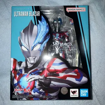 피규아트 울트라맨 블레이저