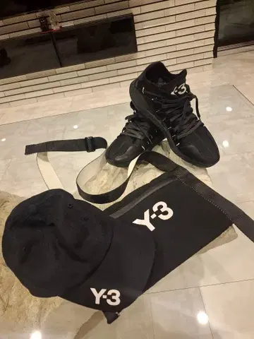 Y-3 스니커즈 (클리닝 완료) 캡 백 세 점
