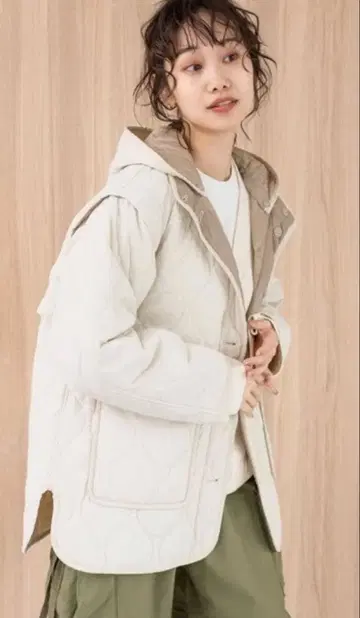 아이보리 베이지 퀼팅 자켓