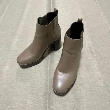 새상품급 오리엔탈 트래픽 사이드 고어 숏부츠 베이지