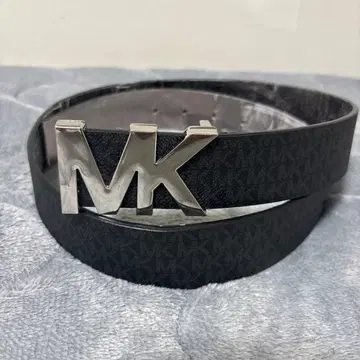 Michael Kors MK 로고 블랙 벨트