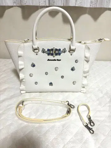 사만다 베가 비쥬 플러터 백 화이트 라지