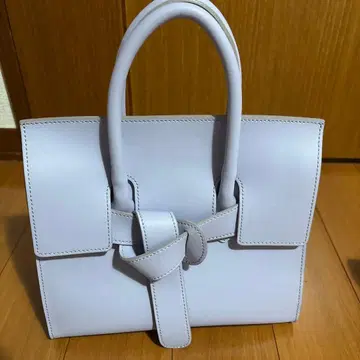 메종 투모로우랜드 핸드백