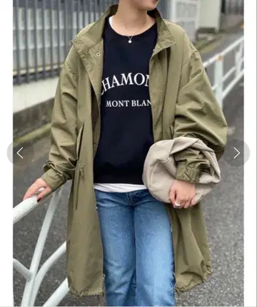 비어즐리 멀티 WAY 퍼 베스트 부착 모즈 코트 카키 정가 24200