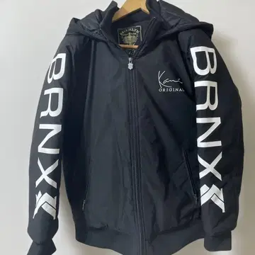 칼 카니 블랙 다운 자켓 M