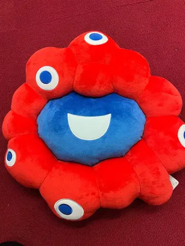 미야쿠미야쿠 변신 쿠션 봉제 인형