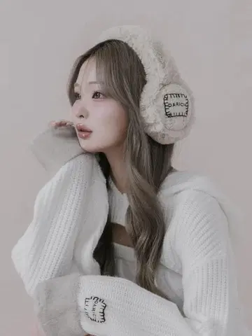 새상품 [ Darich ] 더블 패브릭 이어머플러 IVO