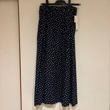 grin 면 레이온 도트 프린트 턱 스커트 네이비 도트